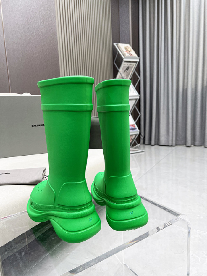 ba*len*cia*ga x Cr*0*s chunky rubber boots