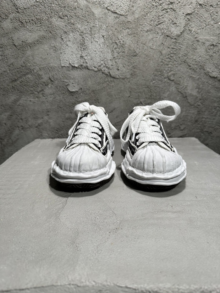 Ma*s*n mihara yasuhiro sneaker mmy-5