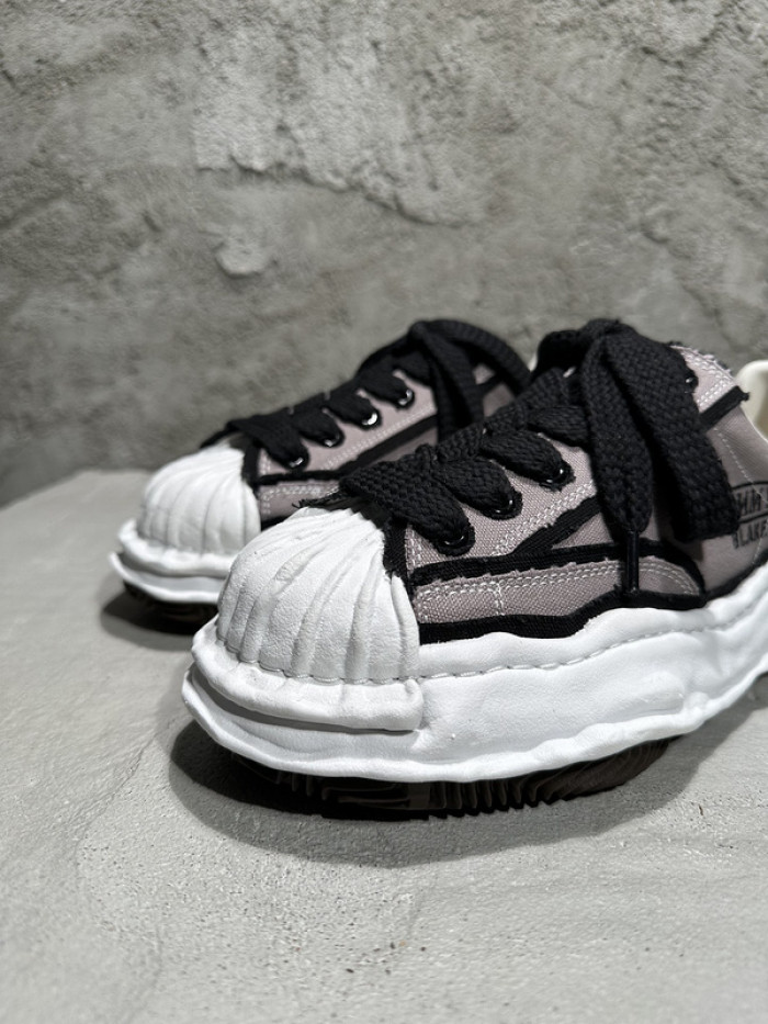 Ma*s*n mihara yasuhiro sneaker mmy-8